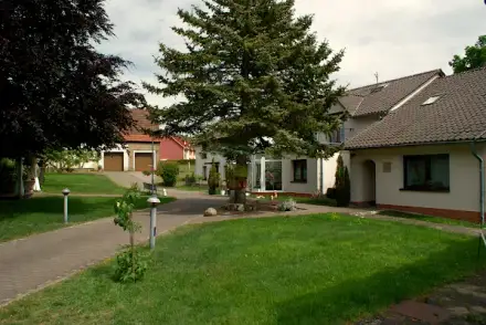 Foto von "Goldener Herbst" - Pflegedienst, Tagespflege und Senioren Wg