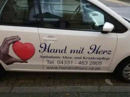 Foto von Hand mit Herz Ambulante Alten- und Krankenpflege