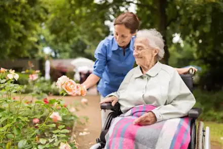 Hauspflege 24 GmbH | 24 Stunden Pflege und Betreuung