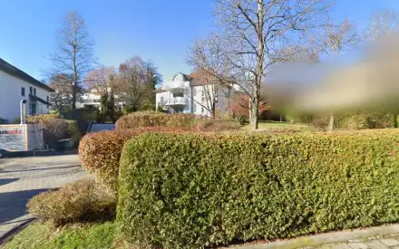 Foto von Senior LQ - Vermittlung von Pflegehilfe für die Betreuung in häuslicher Gemeinschaft/24h-Pflege