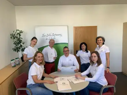 Foto von SENIORENPFLEGE DAHEIM GMBH - 24h-Pflege DAHEIM plus Krankenschwester in BAYERN - DER TOP Anbieter